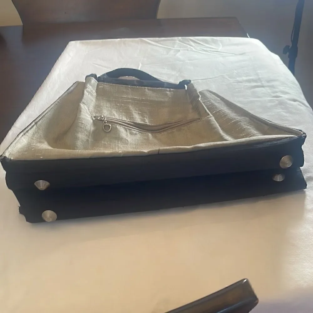 G’s Glory Shoulder Bag
